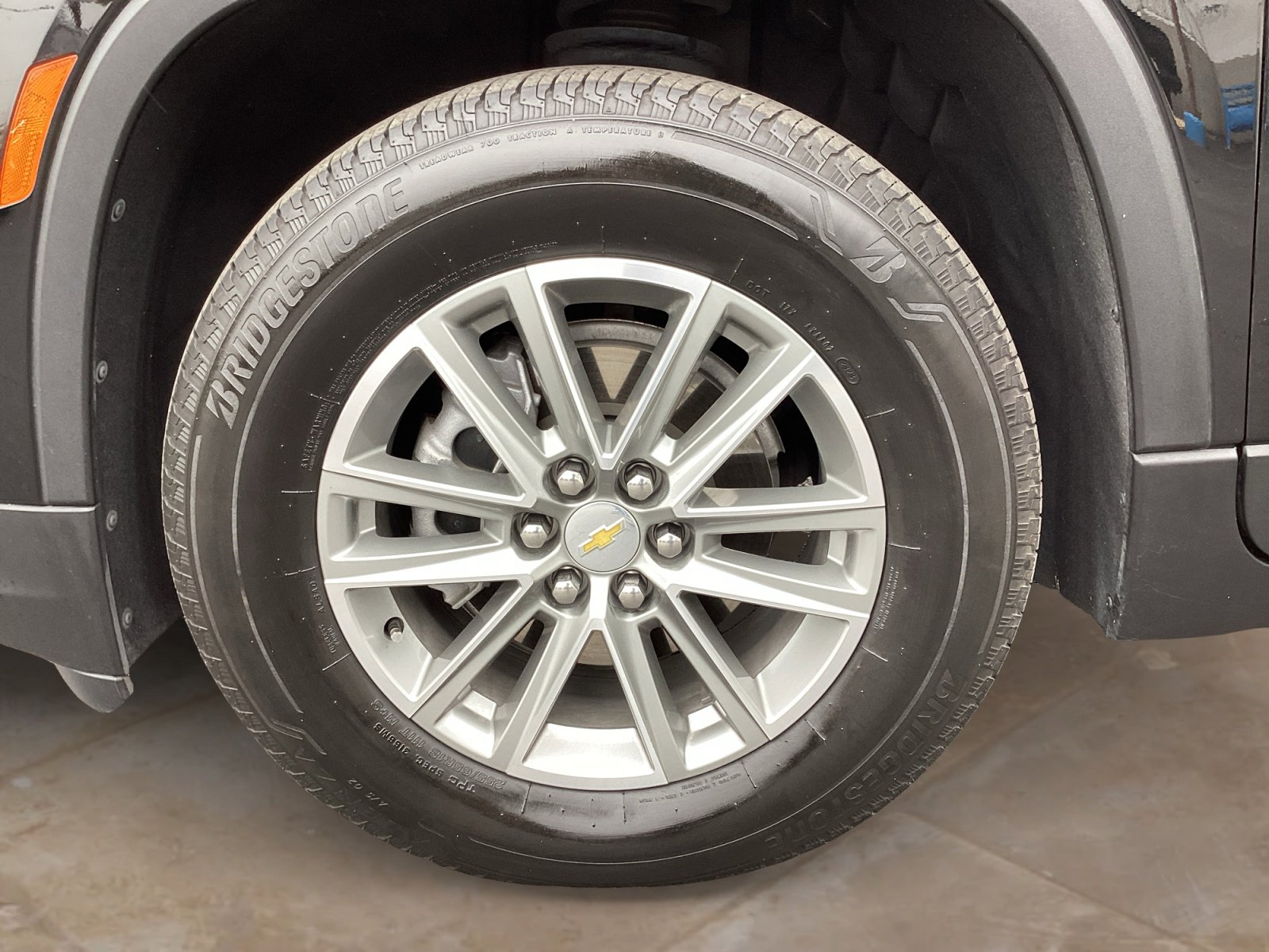 Certified 2023 Chevrolet Traverse LT image 34