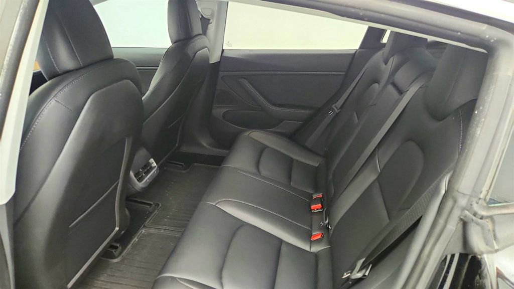 Used 2018 Tesla Model 3 Long Range image 26