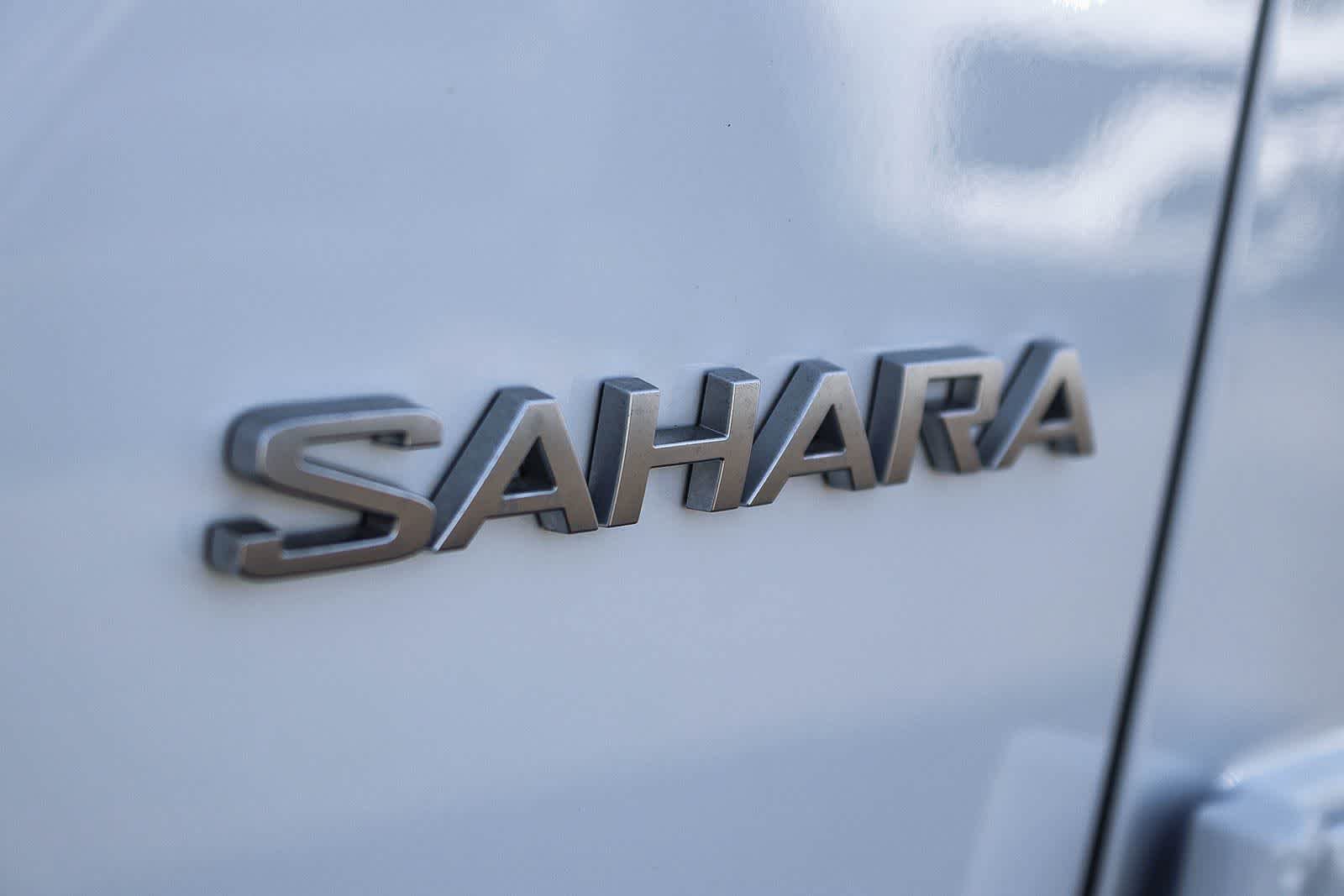 Used 2023 Jeep Wrangler Unlimited Sahara AWD/4WD image 11