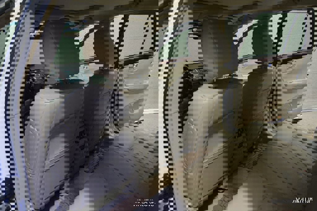 Used 2011 Cadillac DTS Luxury image 20