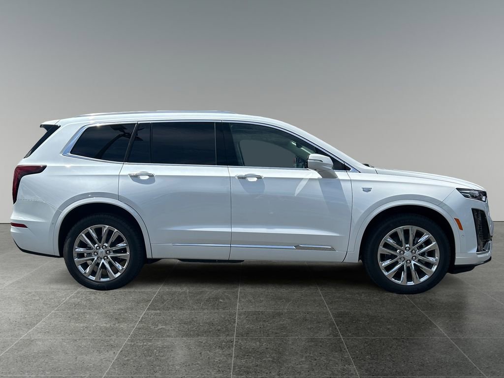 Used 2025 Cadillac XT6 Premium Luxury w/ Technology Package image 8