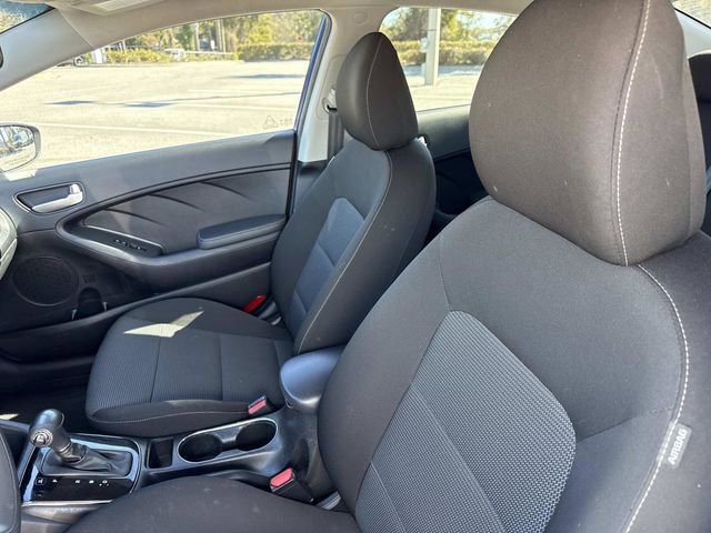 Used 2018 Kia Forte LX w/ LX Rear Camera Package image 20