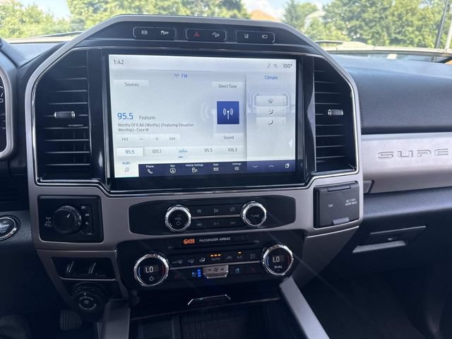 Used 2022 Ford F250 Lariat w/ Lariat Ultimate Package AWD/4WD image 28