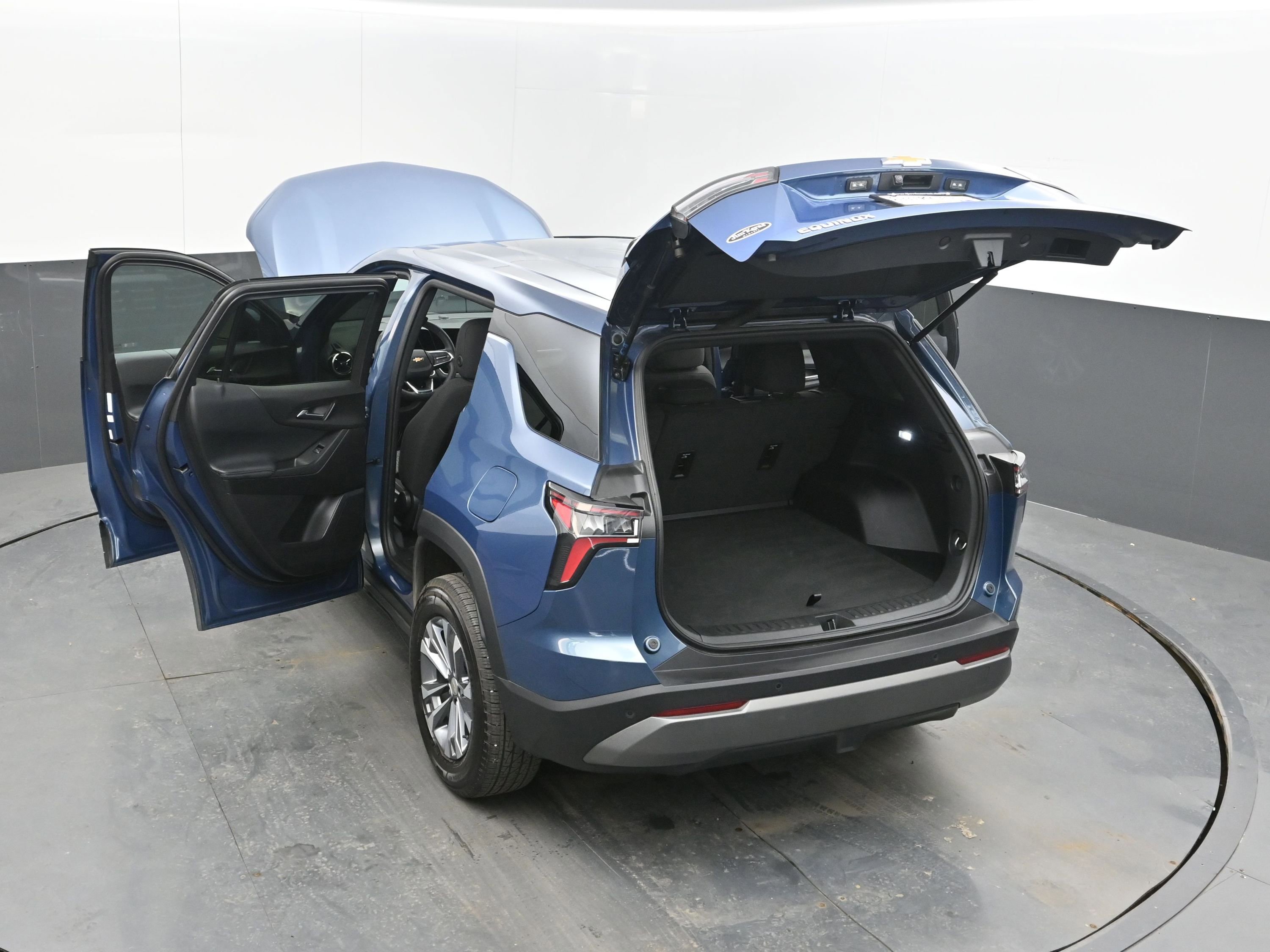 Used 2025 Chevrolet Equinox LT image 41