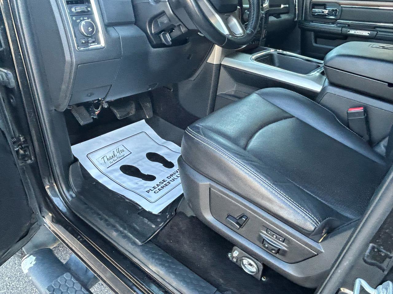 Used 2016 RAM 2500 Laramie w/ Sport Appearance Group AWD/4WD image 10