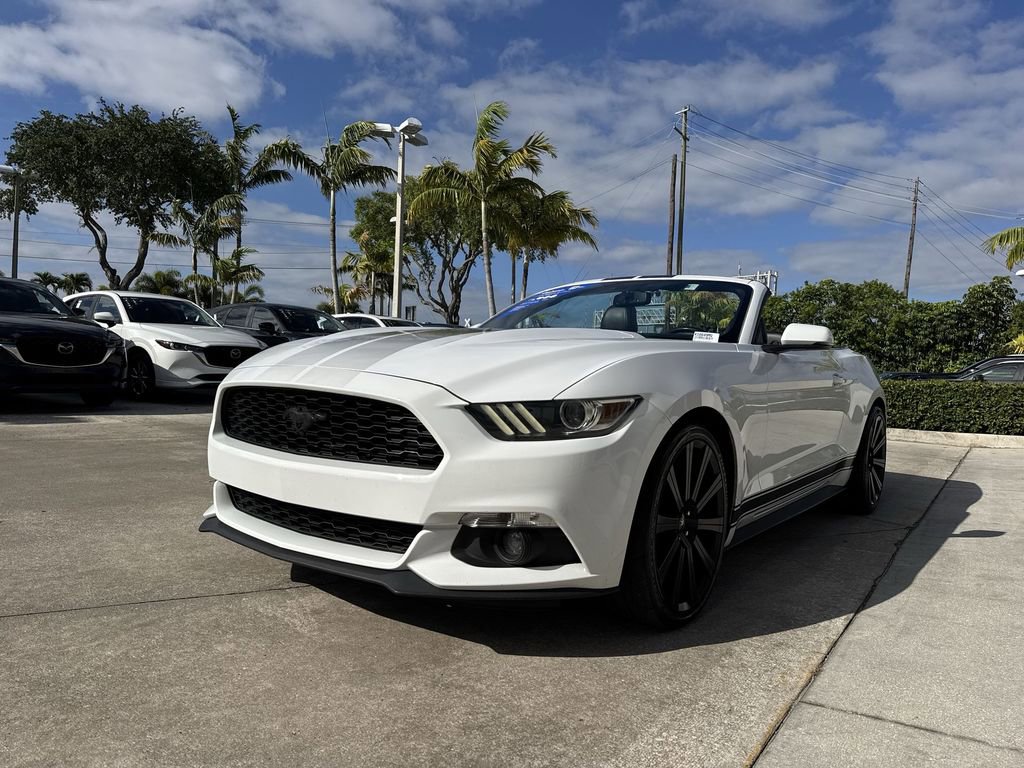 Used 2016 Ford Mustang Premium w/ Equipment Group 201A RWD image 31
