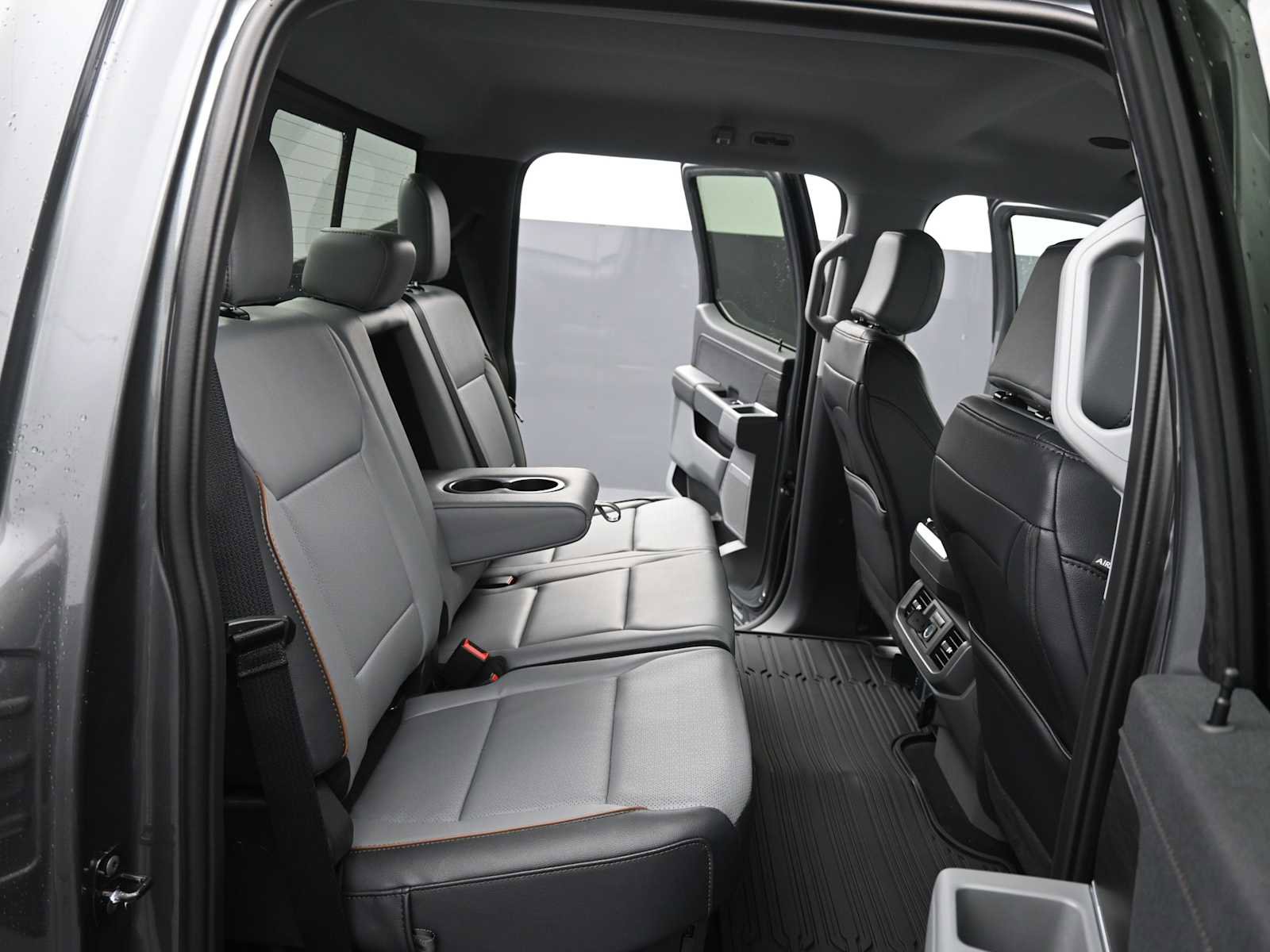 New 2025 Ford F150 Lariat w/ Equipment Group 502A High image 18