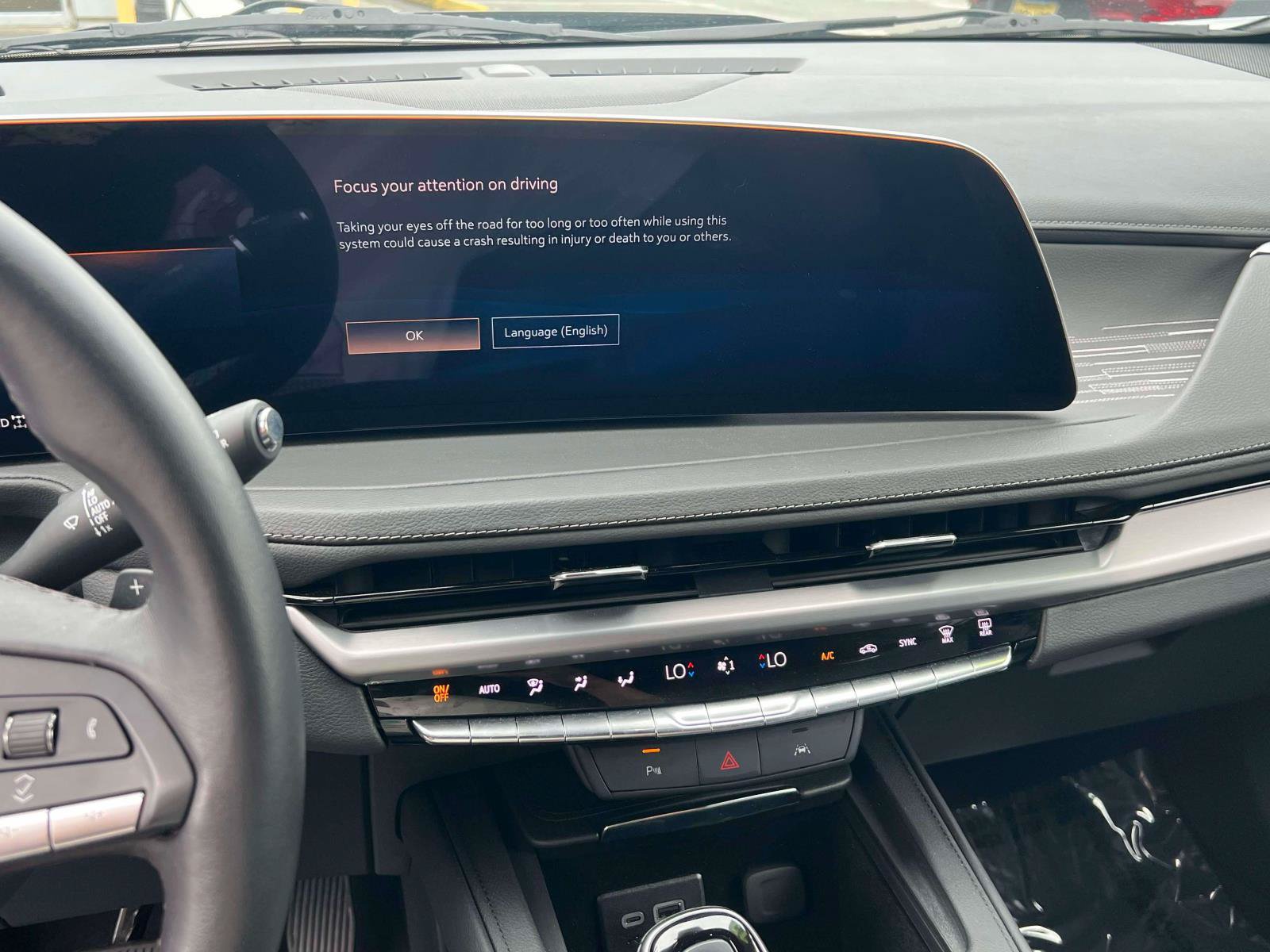 Used 2025 Cadillac XT4 Premium Luxury AWD/4WD image 17