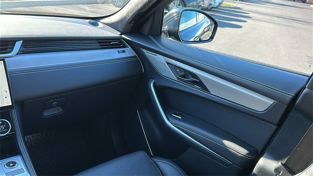 Certified 2025 Jaguar F-PACE R-Dynamic S image 21