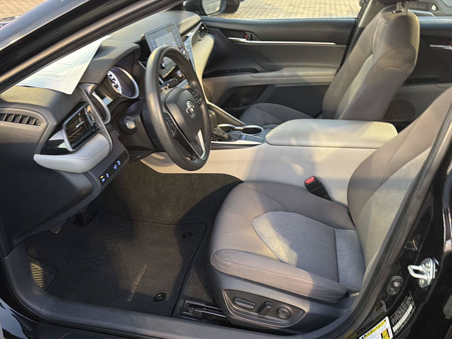 Certified 2022 Toyota Camry LE FWD image 10