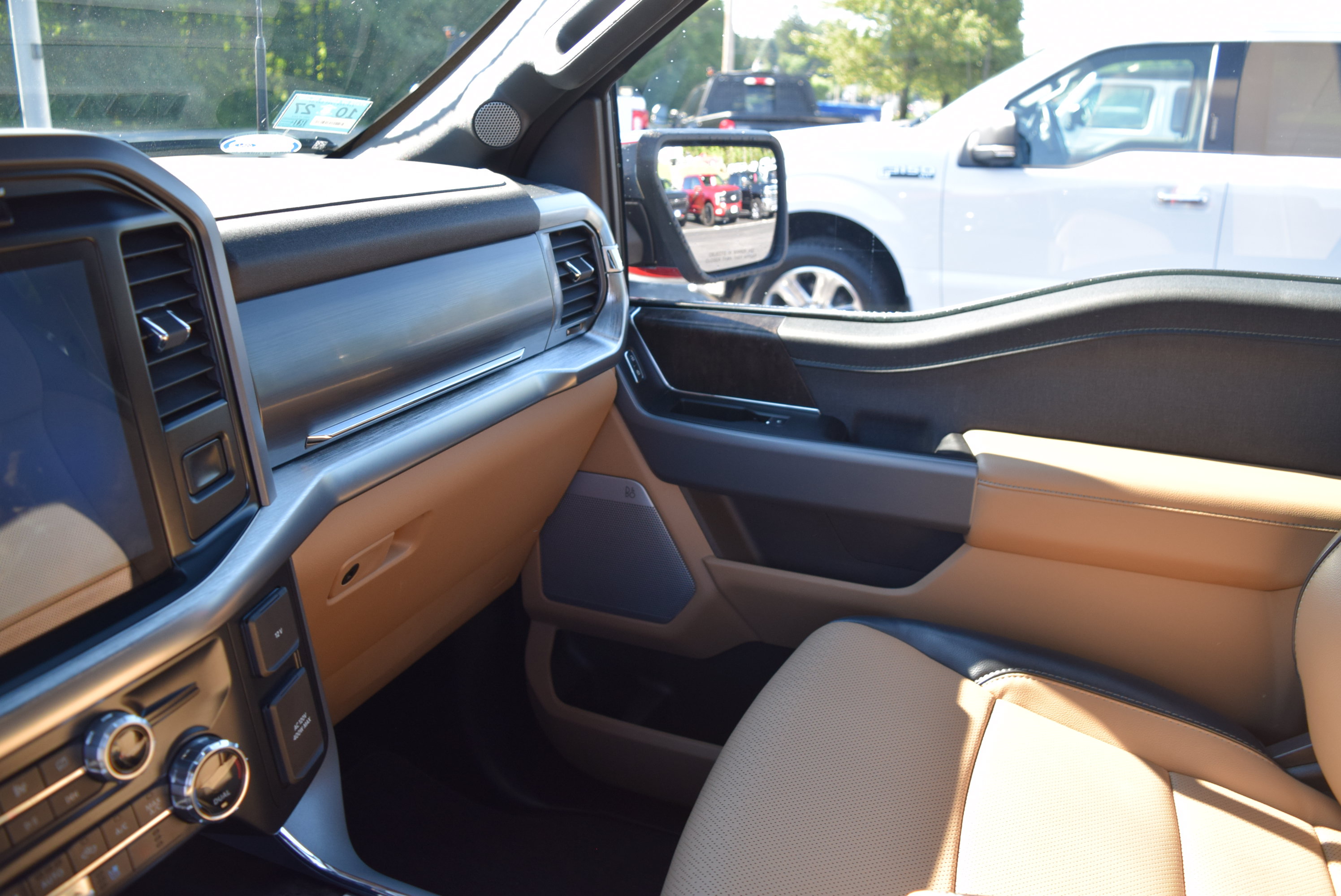 Used 2021 Ford F150 Lariat w/ Equipment Group 502A High AWD/4WD image 18