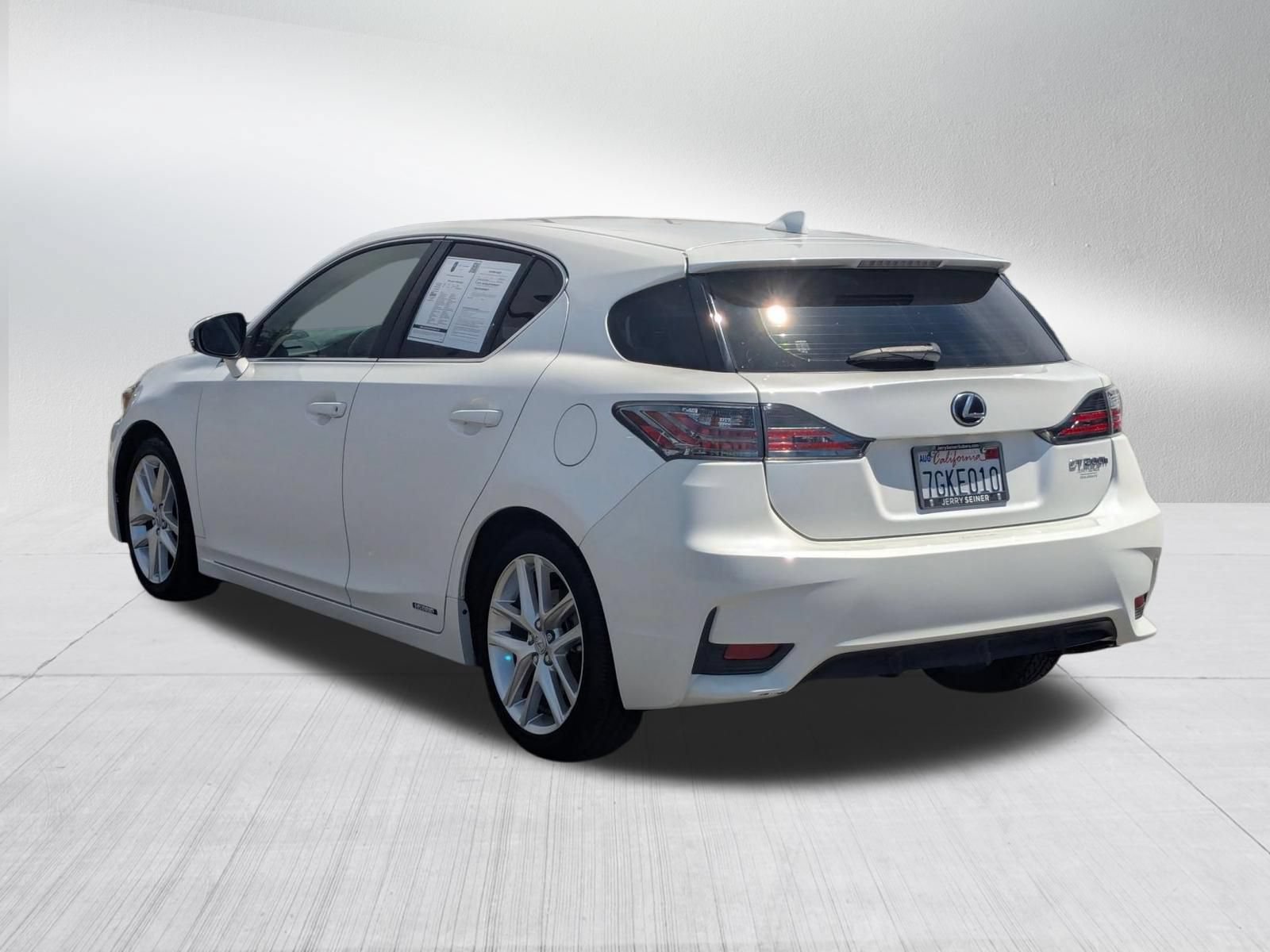 Used 2014 Lexus CT 200h FWD image 3
