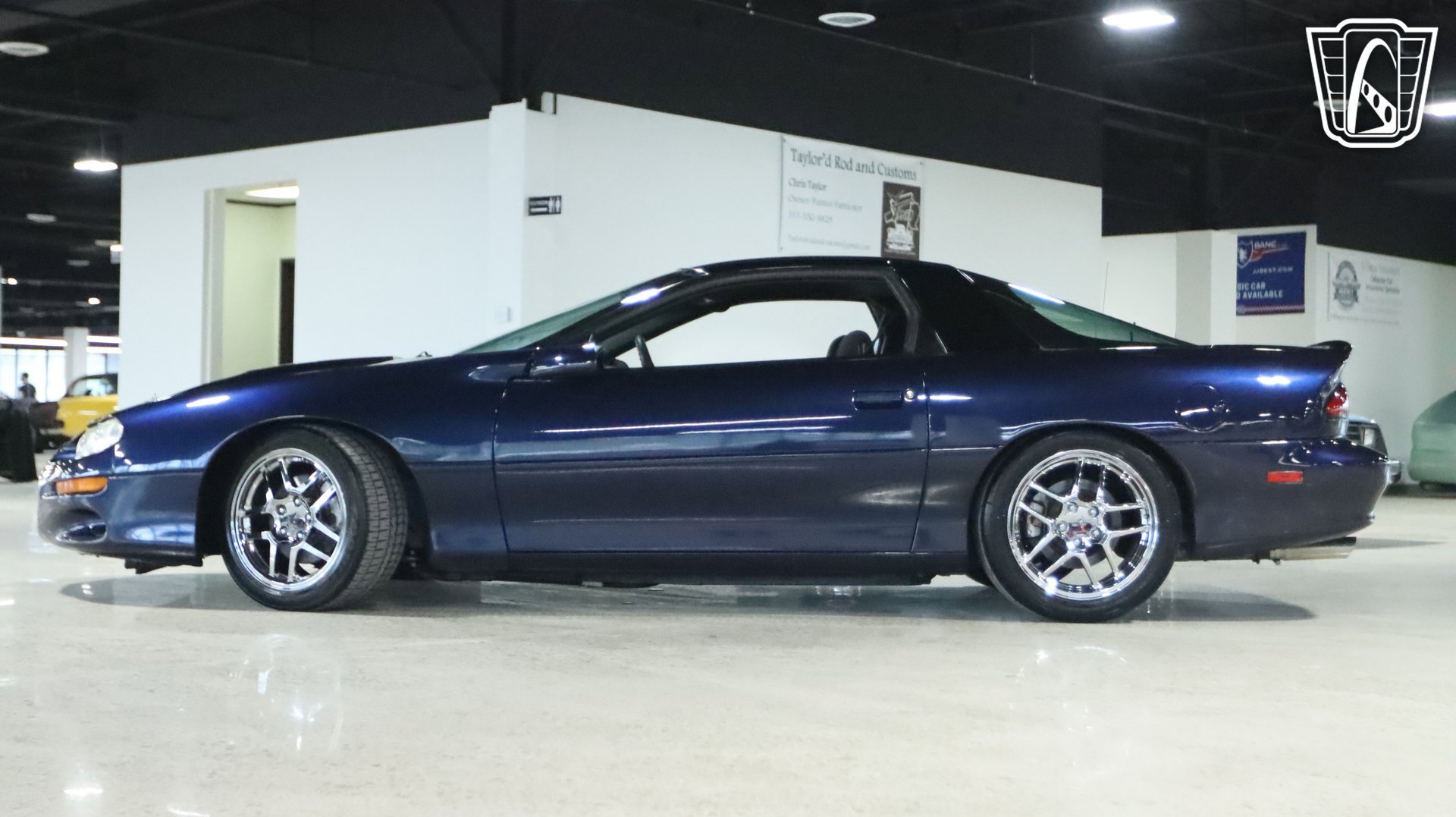 Used 2001 Chevrolet Camaro Z28 RWD image 8
