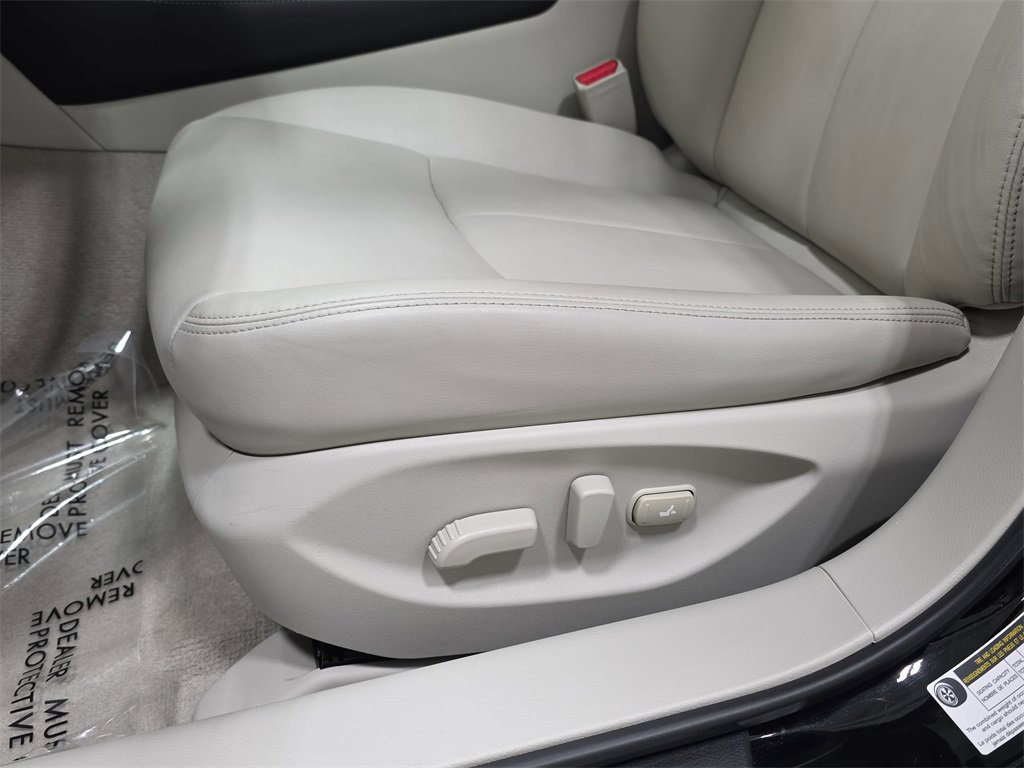 Used 2020 INFINITI Q50 Luxe w/ Essential Package (3.0T Luxe) image 29