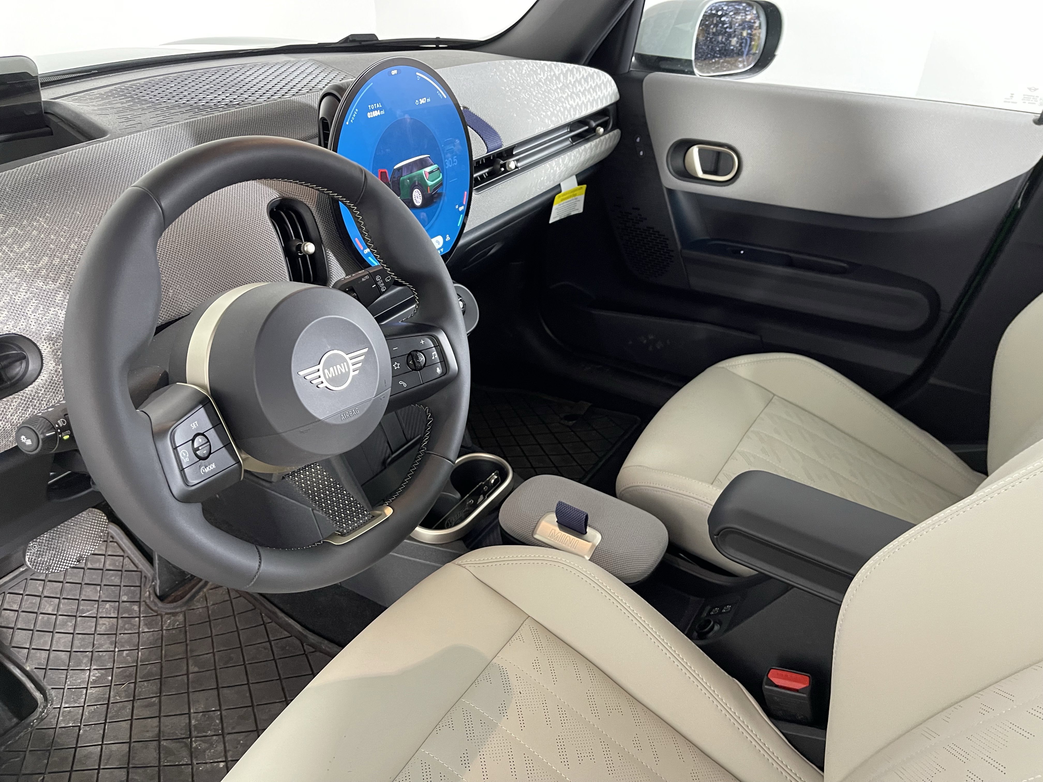 Used 2026 MINI Cooper 4-Door Hardtop image 10