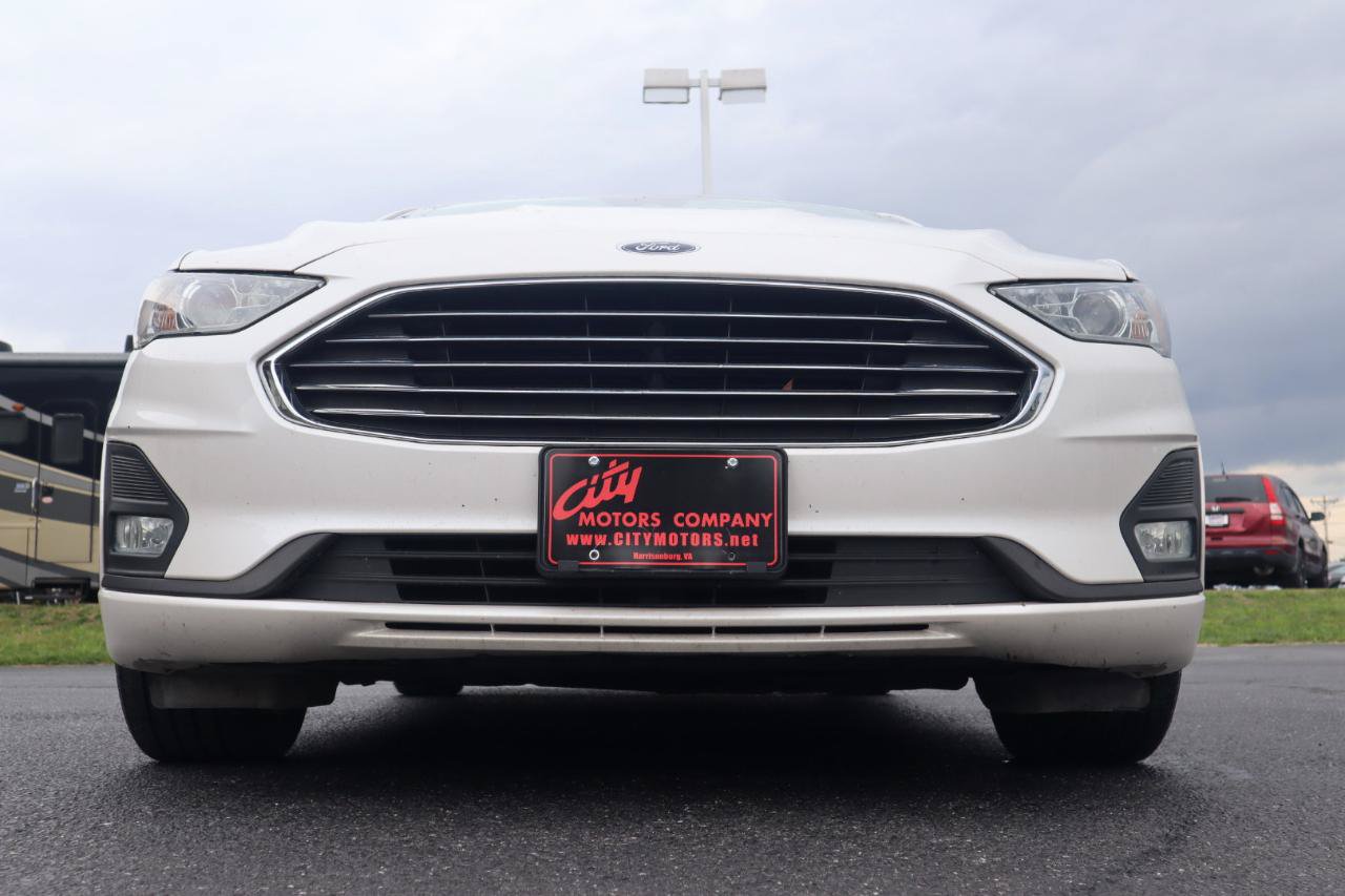 Used 2019 Ford Fusion SE w/ Equipment Group 151A FWD image 5