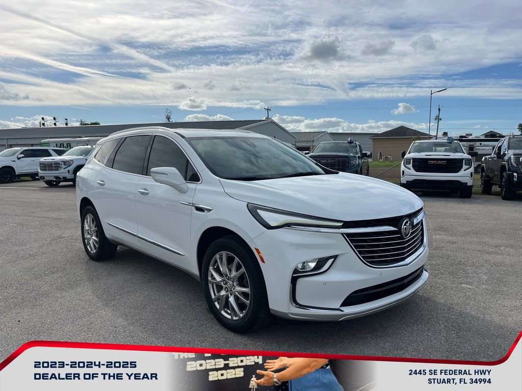 Used 2023 Buick Enclave Premium w/ Experience Buick Package image 2