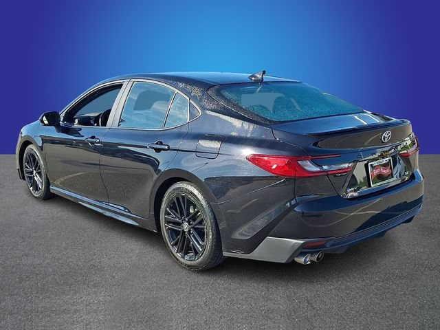 Used 2025 Toyota Camry SE FWD image 6