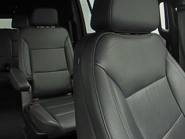 Used 2021 Chevrolet Suburban LT AWD/4WD image 37