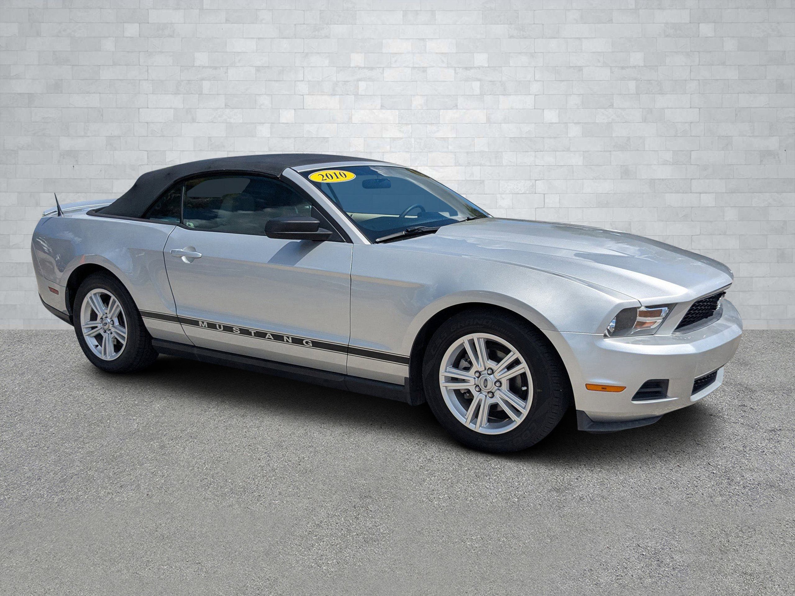 Used 2010 Ford Mustang Convertible