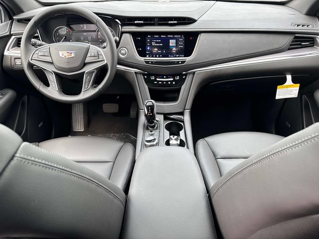 New 2026 Cadillac XT5 Luxury w/ LPO, Floor Liner Package AWD/4WD image 15