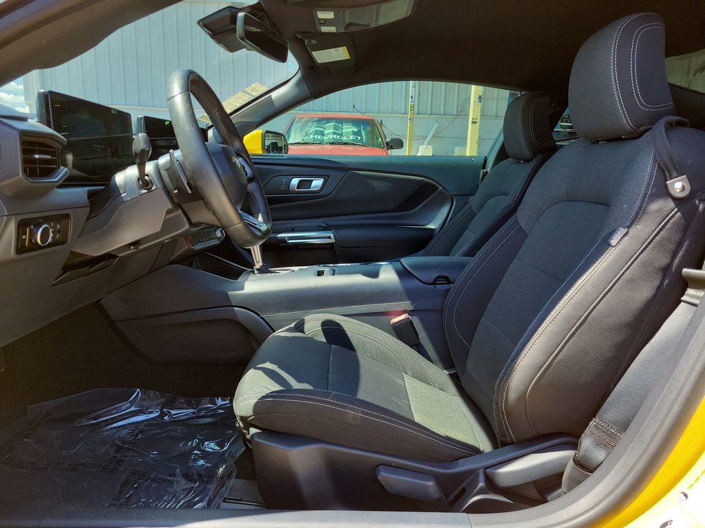 Used 2024 Ford Mustang GT RWD image 14