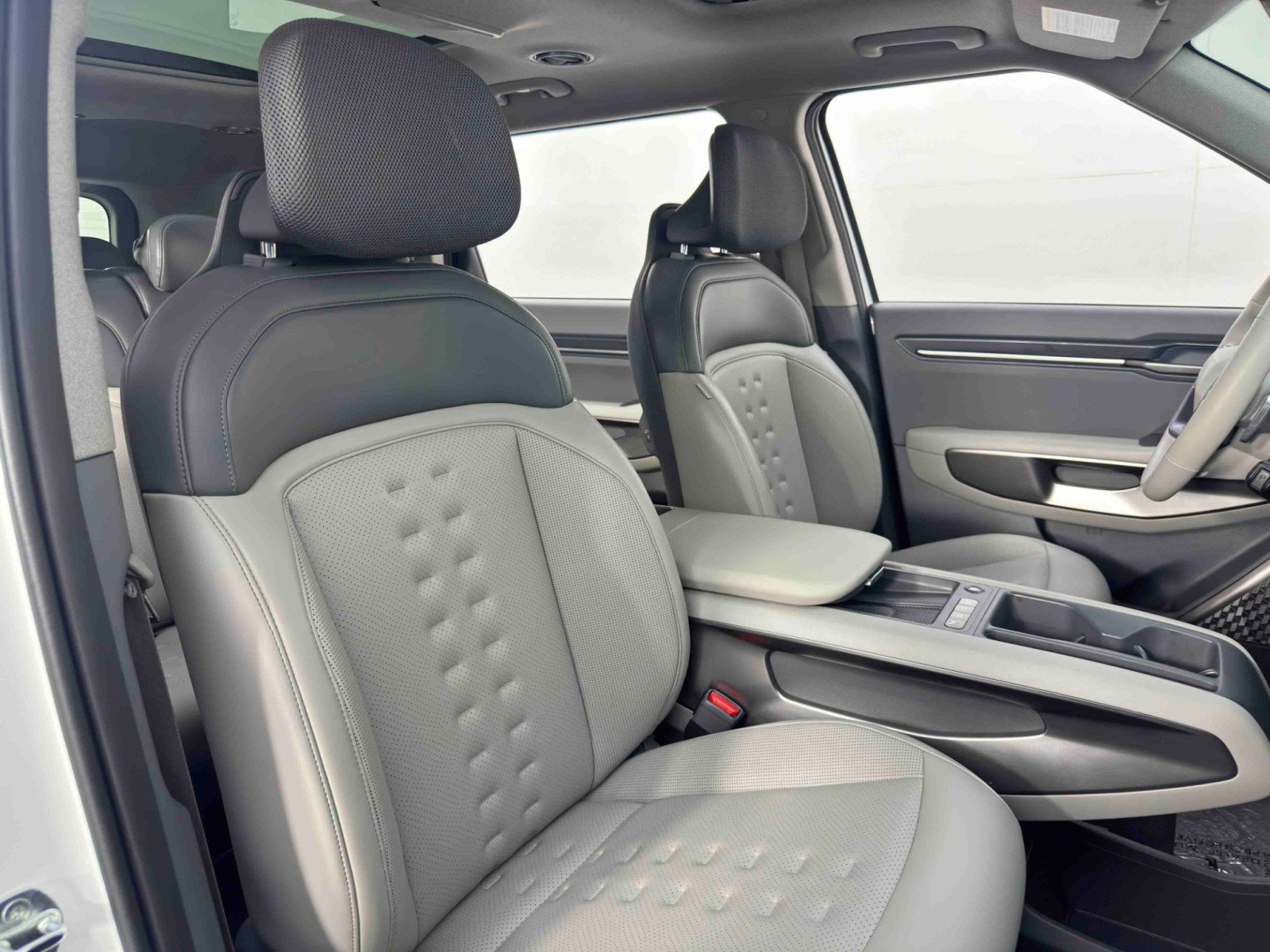 Used 2024 Kia EV9 Wind image 38