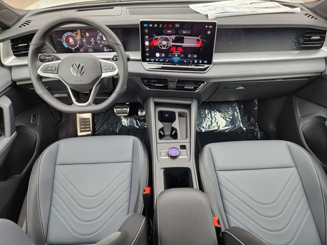 New 2026 Volkswagen Tiguan SE R-Line image 24