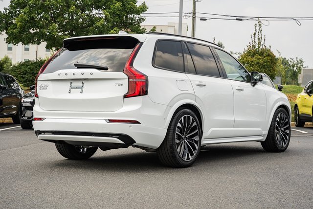 New 2026 Volvo XC90 T8 Ultra w/ Protection Package Premier image 4