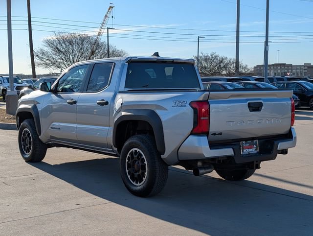 Used 2024 Toyota Tacoma TRD Off-Road image 9