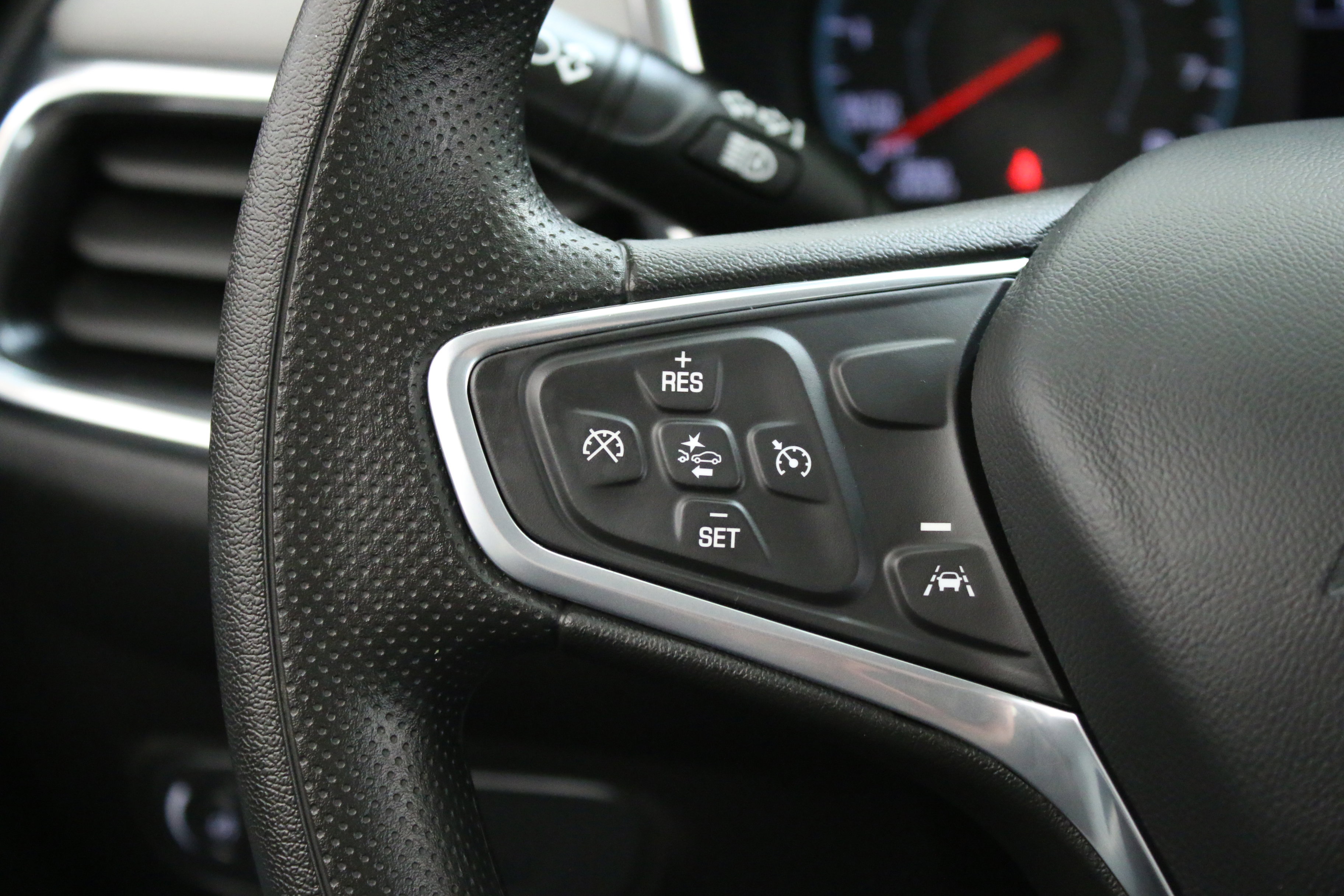 Used 2023 Chevrolet Equinox LS w/ Midnight Edition image 14