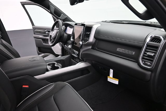 New 2027 RAM 1500 Laramie AWD/4WD image 30