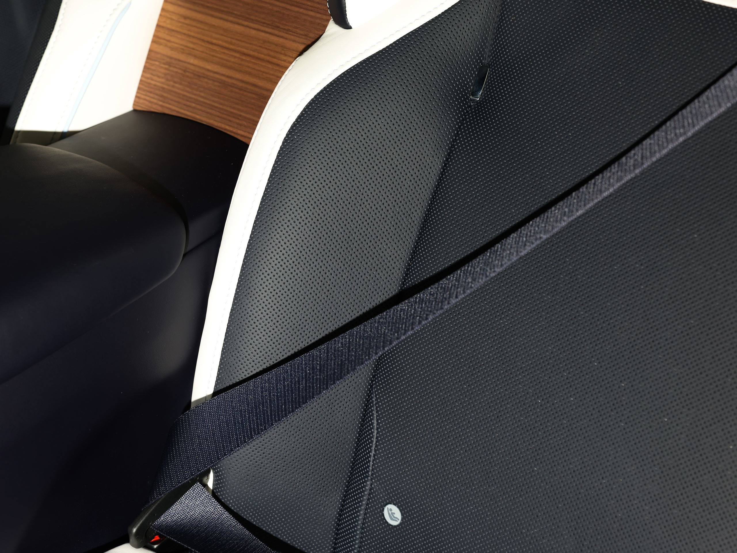 New 2026 Rolls-Royce Spectre Base image 36