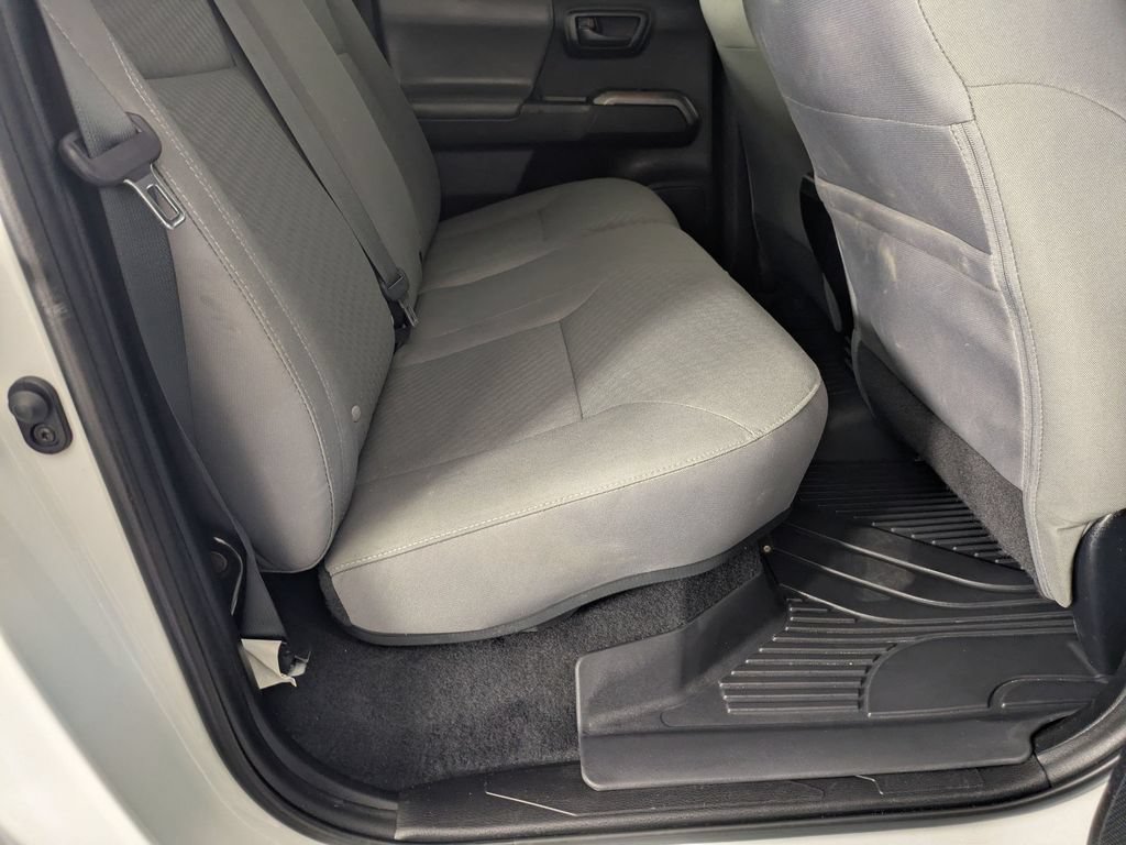 Used 2021 Toyota Tacoma SR5 RWD image 33