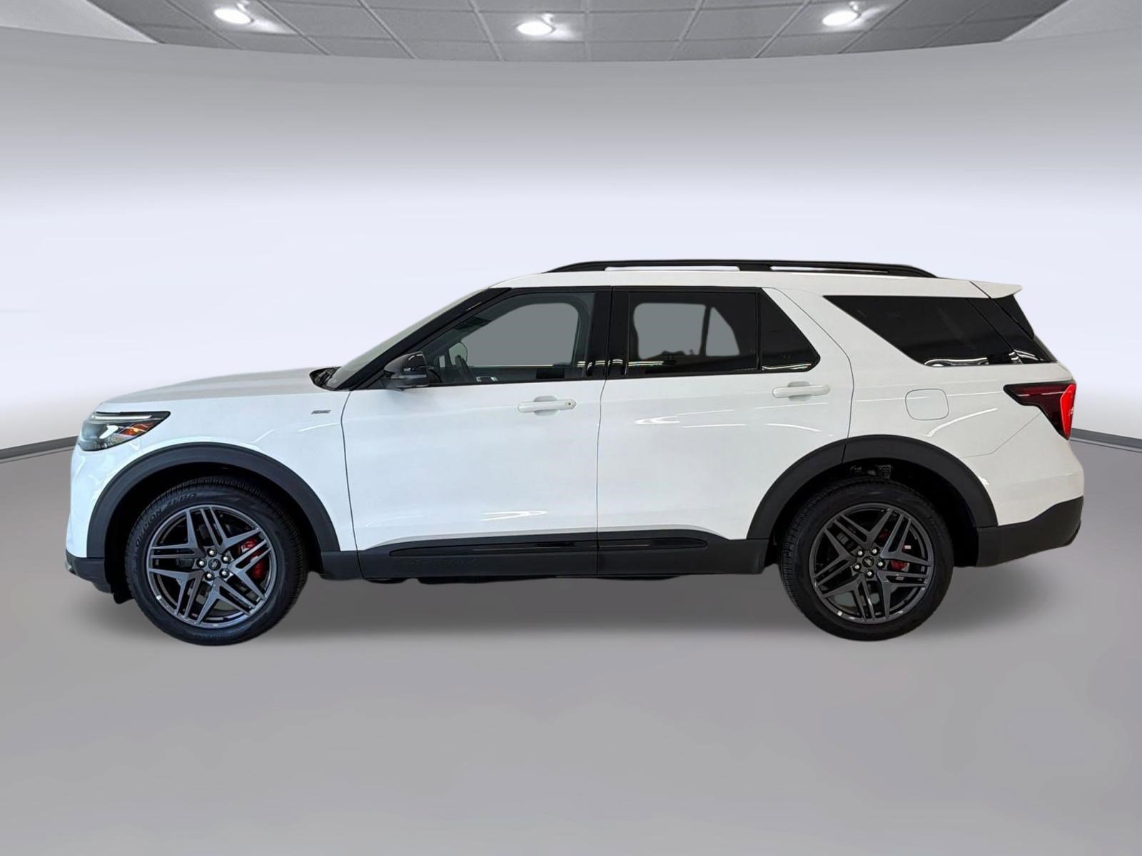 Certified 2025 Ford Explorer ST-Line w/ ST-Line Street Pack AWD/4WD image 2