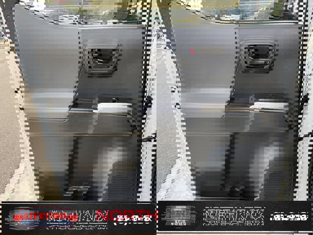 Used 2023 Toyota Tacoma SR image 15