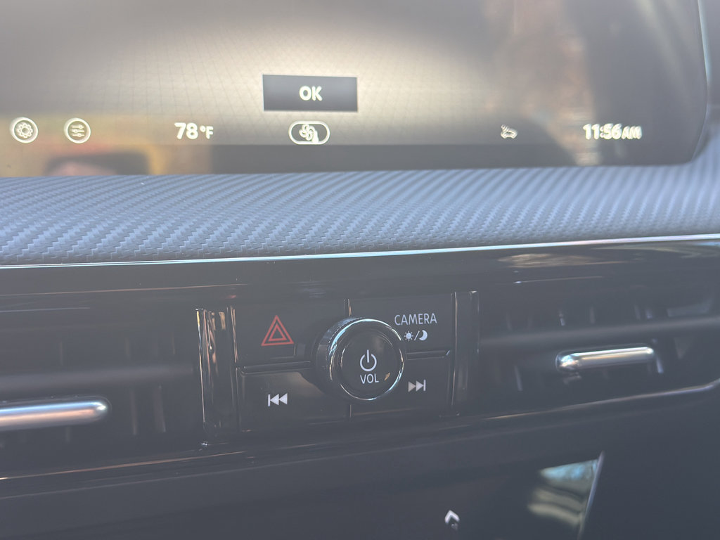 New 2026 Nissan Kicks SR image 26