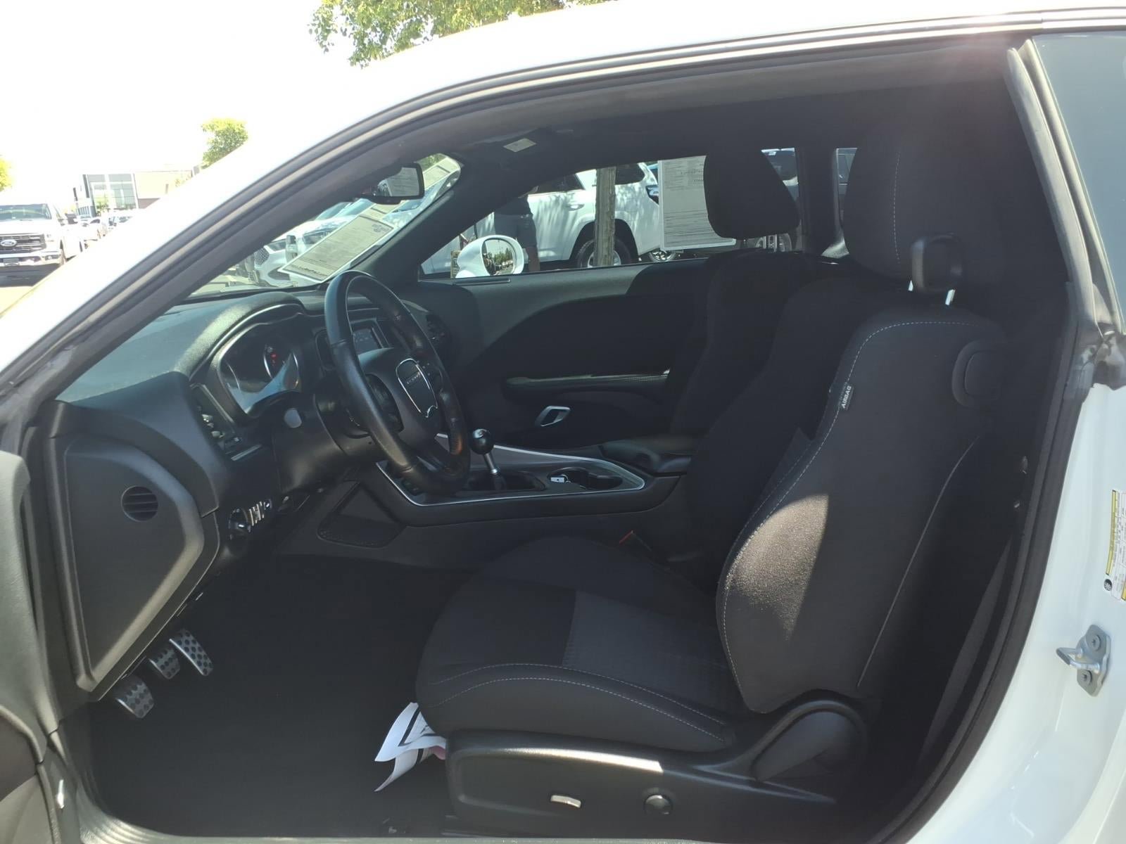 Used 2022 Dodge Challenger R/T Scat Pack w/ Scat Pack Stripe RWD image 19