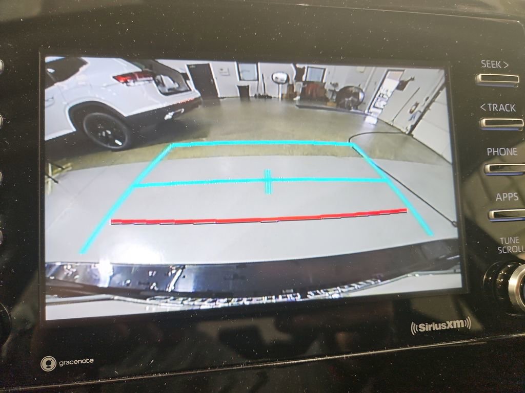 Used 2022 Toyota Camry SE FWD image 20