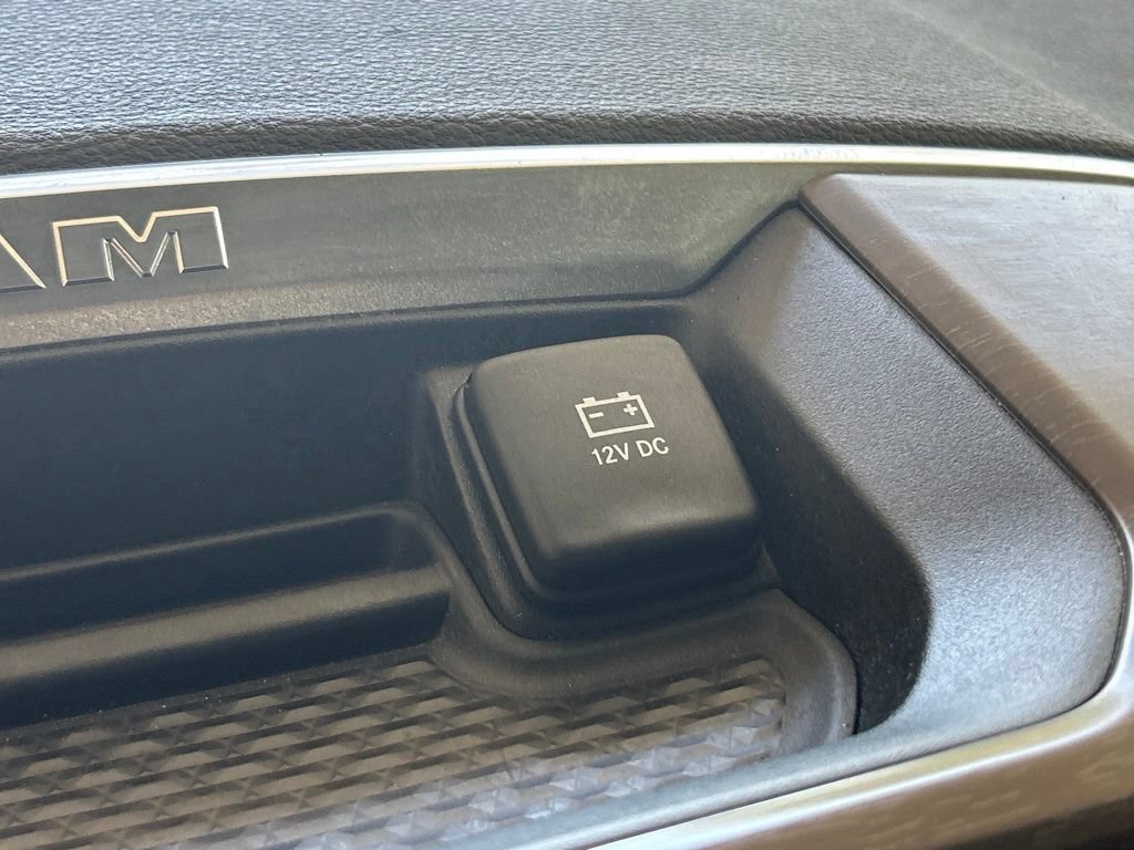 Used 2022 RAM 1500 Laramie AWD/4WD image 56