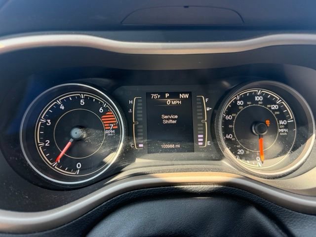 Used 2017 Jeep Cherokee Latitude w/ Cold Weather Group AWD/4WD image 16