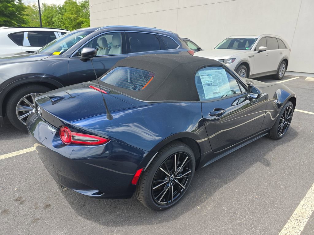 New 2026 MAZDA MX-5 Miata Grand Touring RWD image 2