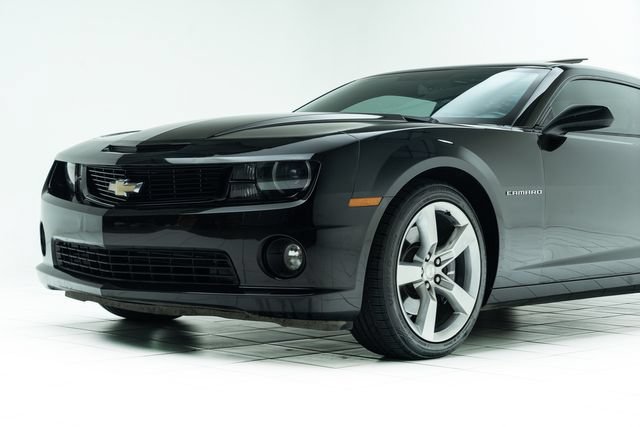 Used 2012 Chevrolet Camaro SS RWD image 10