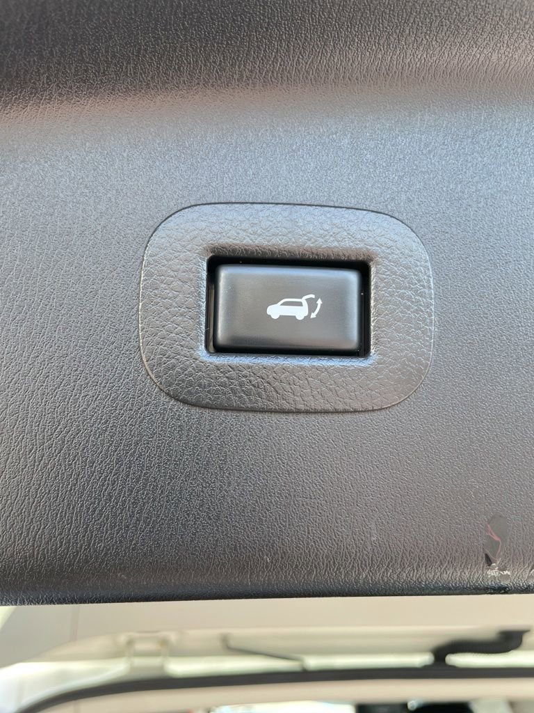 Used 2020 Nissan Armada Platinum w/ Interior Lighting Package AWD/4WD image 10