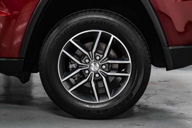 Used 2018 Jeep Grand Cherokee Limited RWD image 51