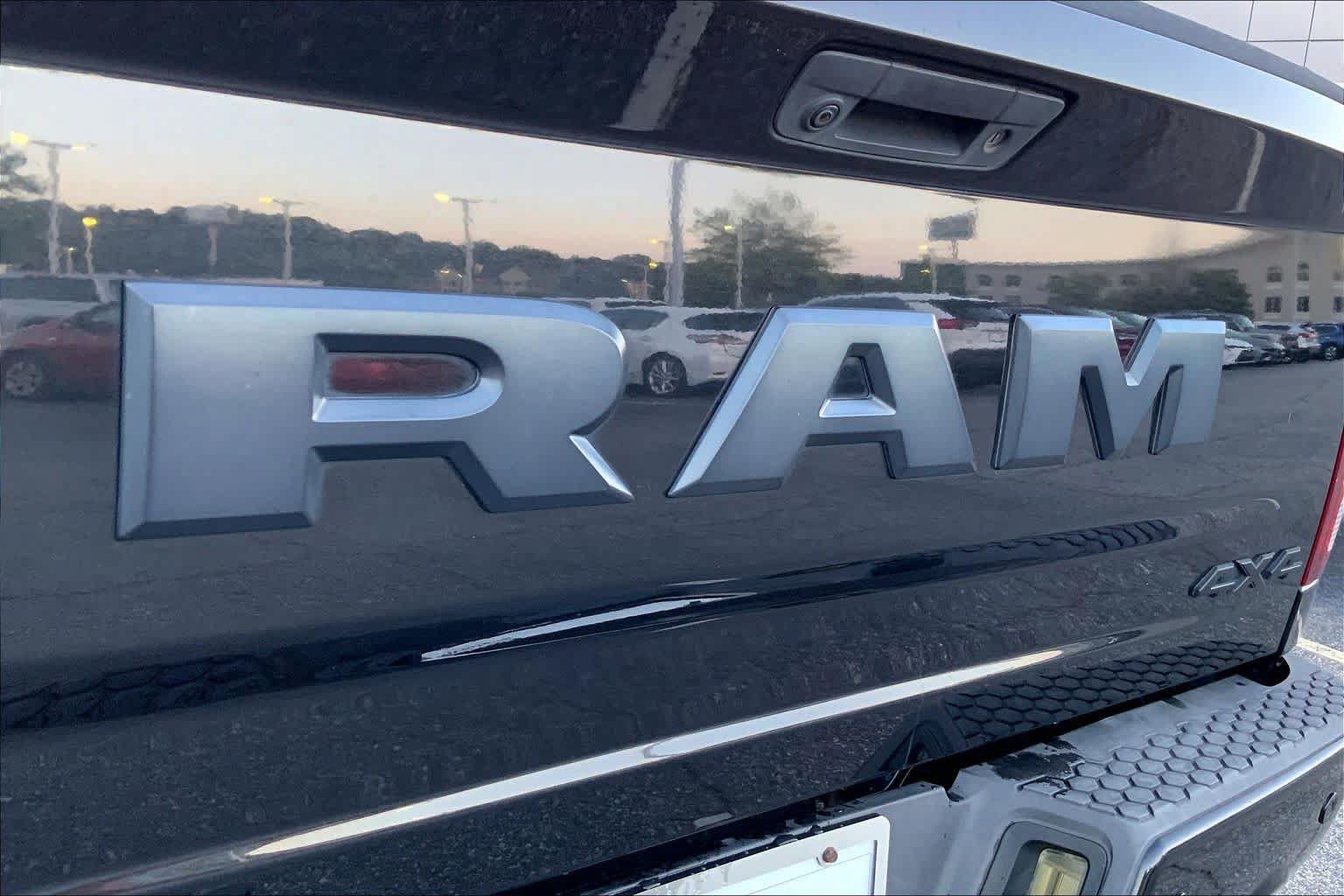 Used 2017 RAM 1500 Sport w/ Quick Order Package 26Q Night AWD/4WD image 28