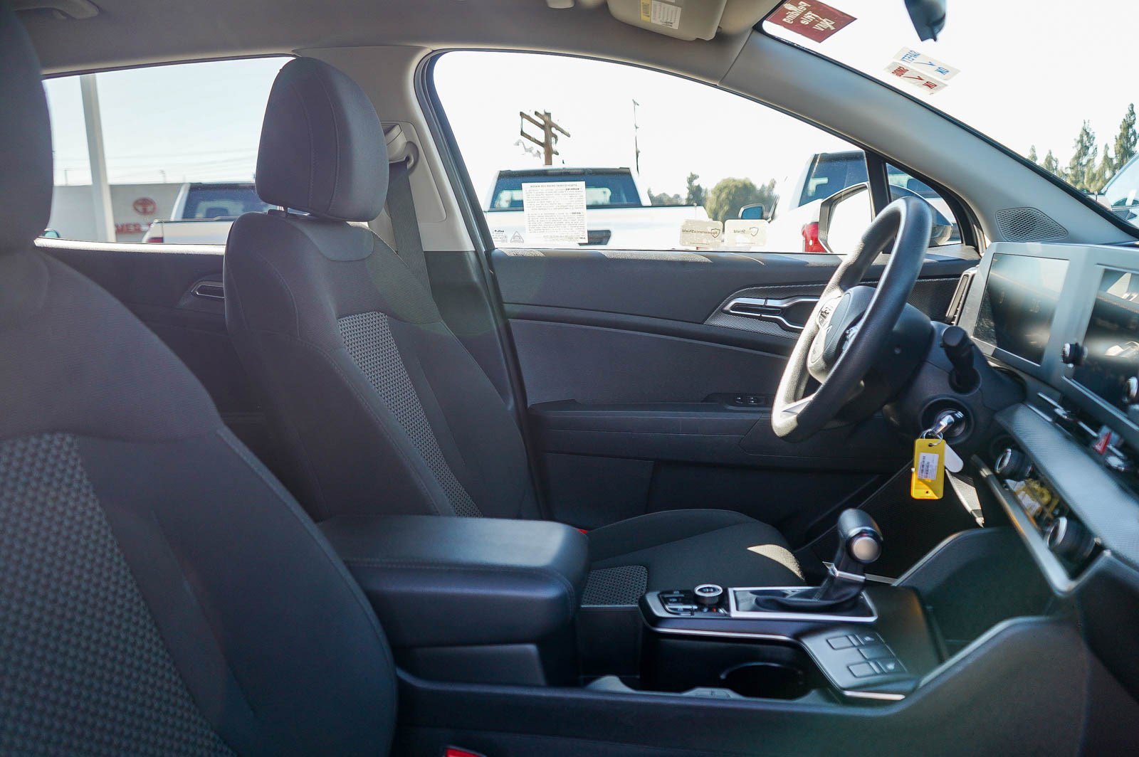 Used 2024 Kia Sportage LX image 15