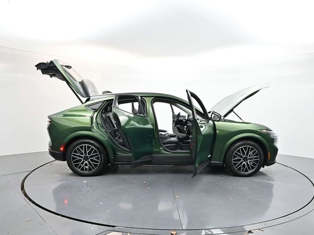 Used 2025 Ford Mustang Mach-E Premium image 41