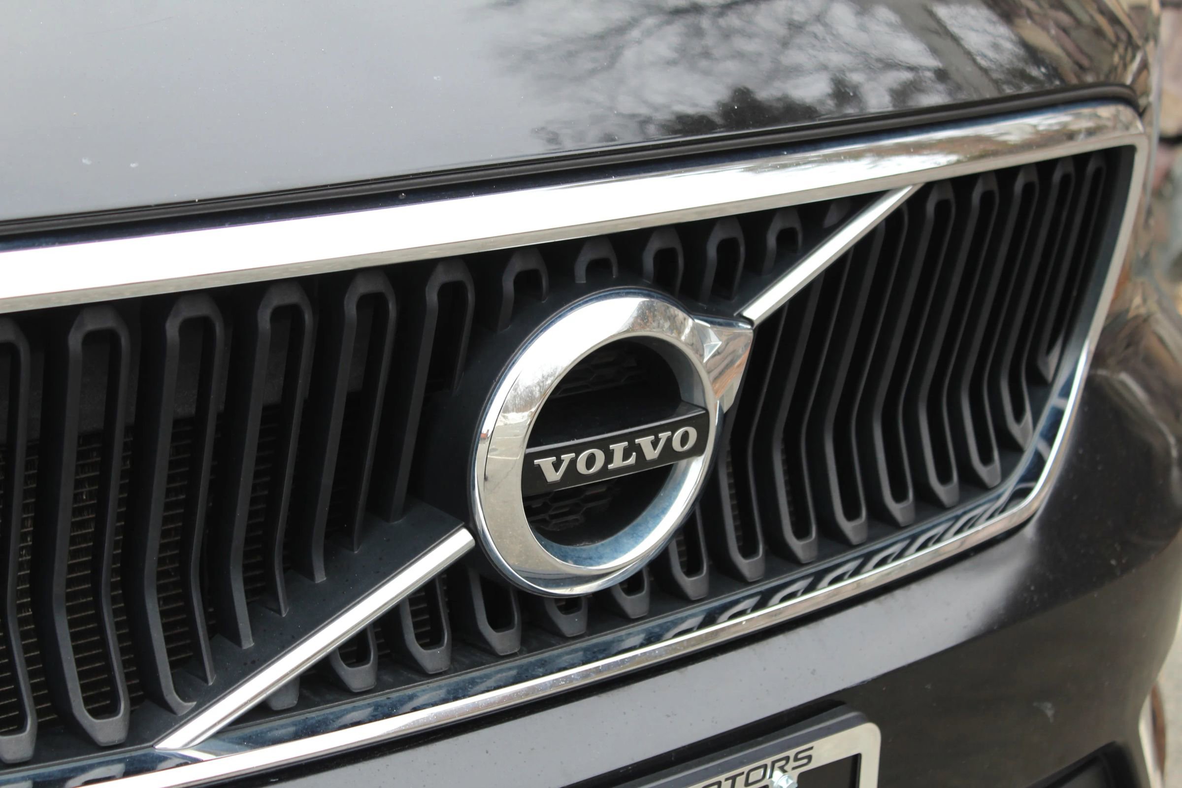 Used 2019 Volvo XC40 T5 Momentum image 35