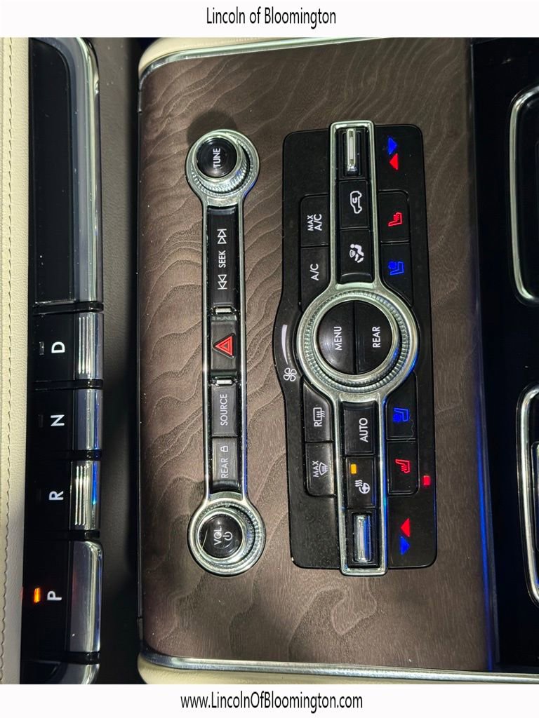 Certified 2023 Lincoln Aviator Reserve w/ Equipment Group 201A image 37